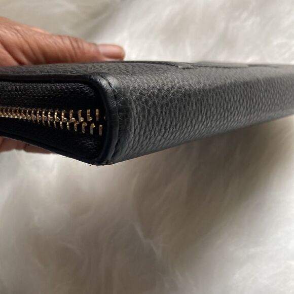 Bebe monogrammed Black Zippered Wallet - Picture 14 of 15